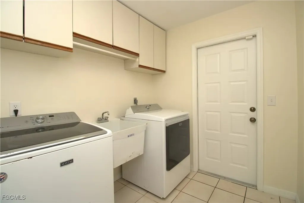 5043 Genesee Parkway Bokeelia FL 33922