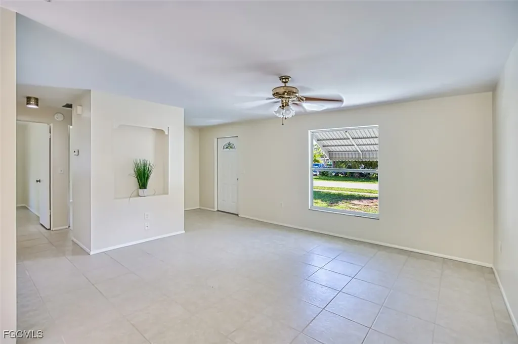 1830 Grace Avenue Fort Myers FL 33901