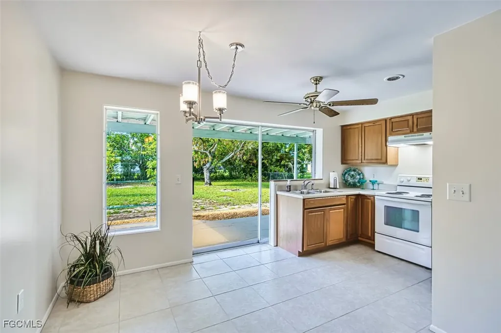 1830 Grace Avenue Fort Myers FL 33901