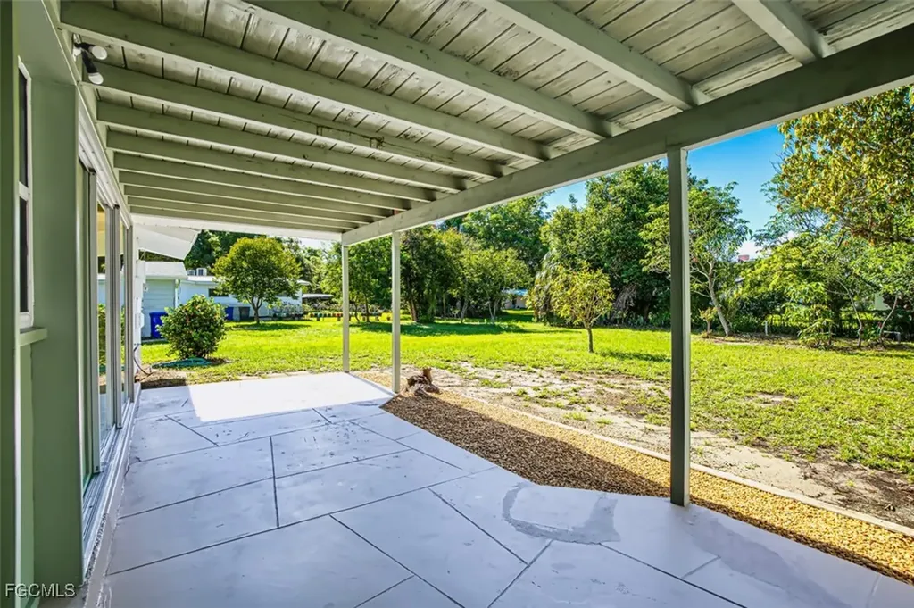 1830 Grace Avenue Fort Myers FL 33901