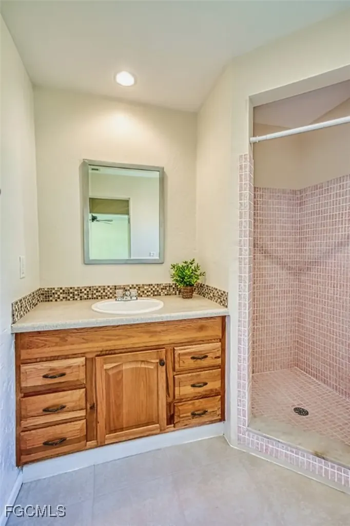 1830 Grace Avenue Fort Myers FL 33901