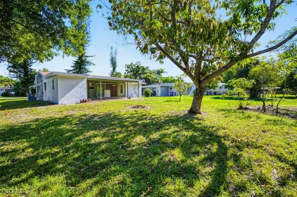 1830 Grace Avenue Fort Myers FL 33901