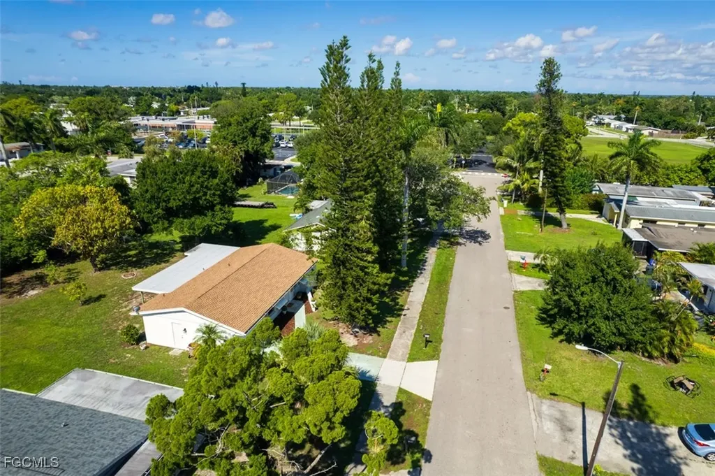 1830 Grace Avenue Fort Myers FL 33901