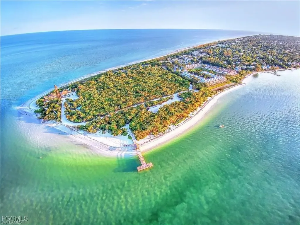 8270 Pathfinder Loop Fort Myers FL 33919