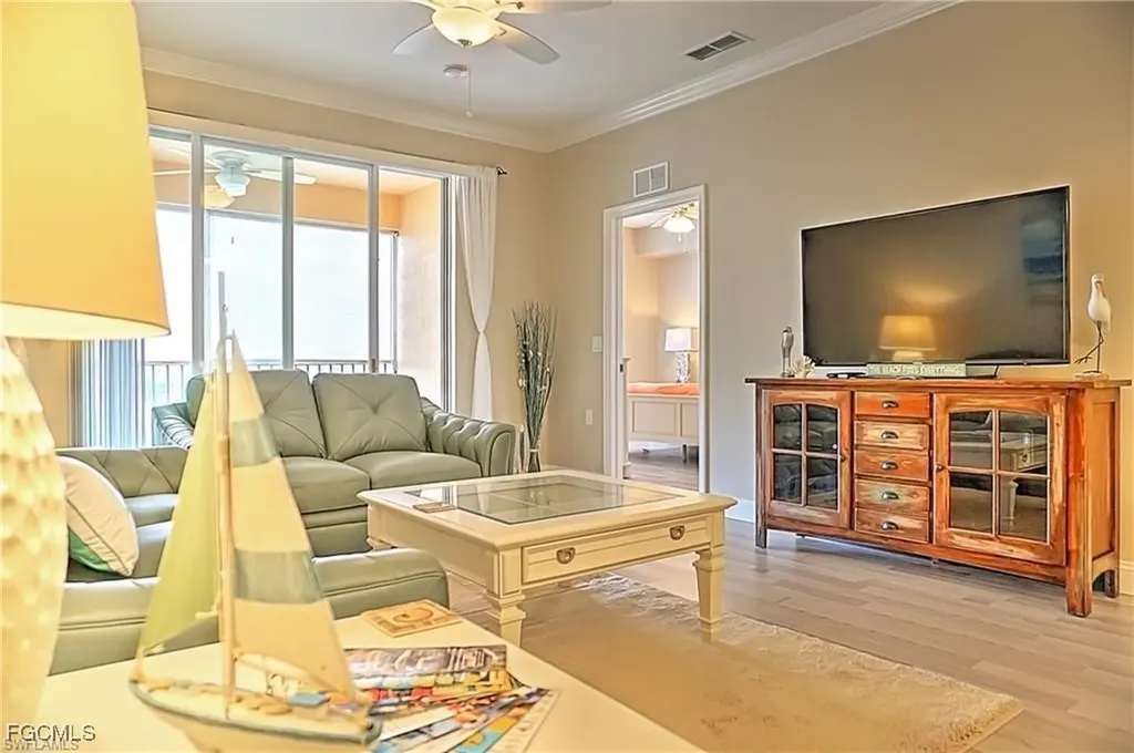 8270 Pathfinder Loop Fort Myers FL 33919