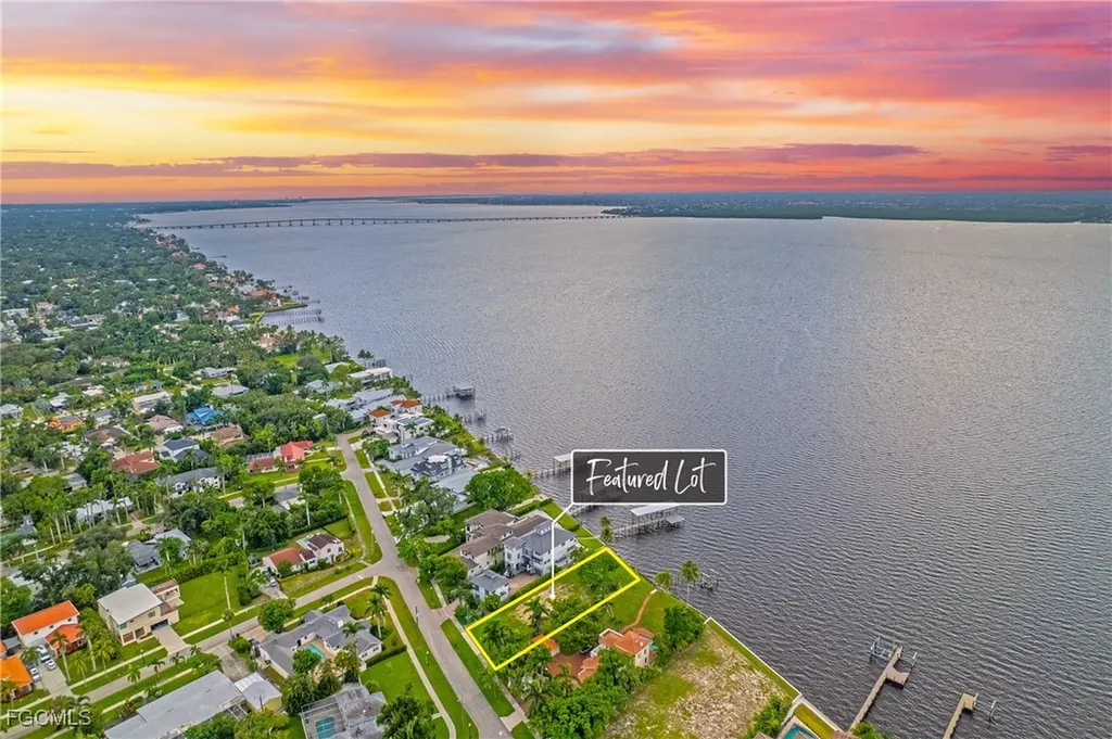 2904 Valencia Way Fort Myers FL 33901