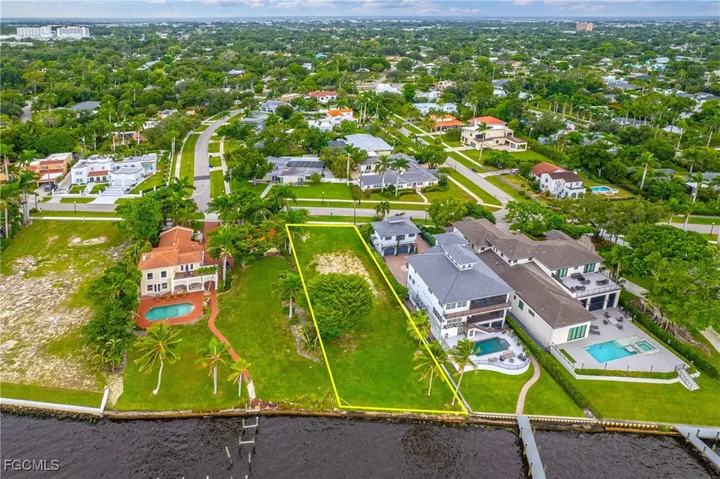 2904 Valencia Way Fort Myers FL 33901