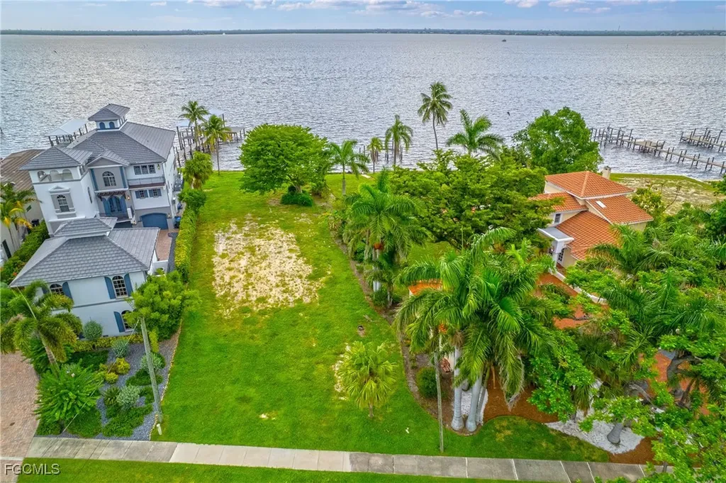 2904 Valencia Way Fort Myers FL 33901