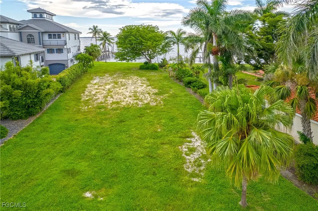 2904 Valencia Way Fort Myers FL 33901