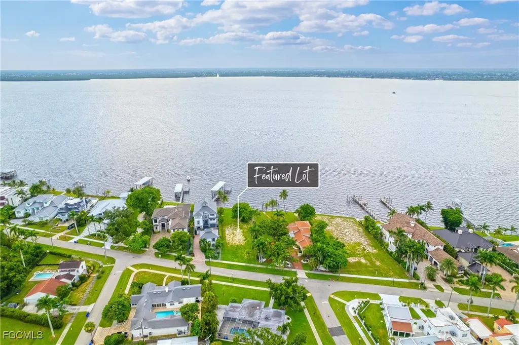 2904 Valencia Way Fort Myers FL 33901