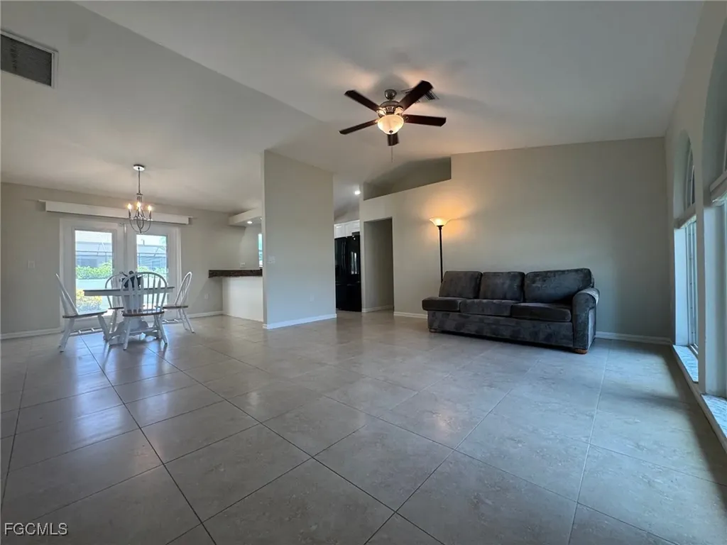 2910 Surfside Boulevard Cape Coral FL 33914