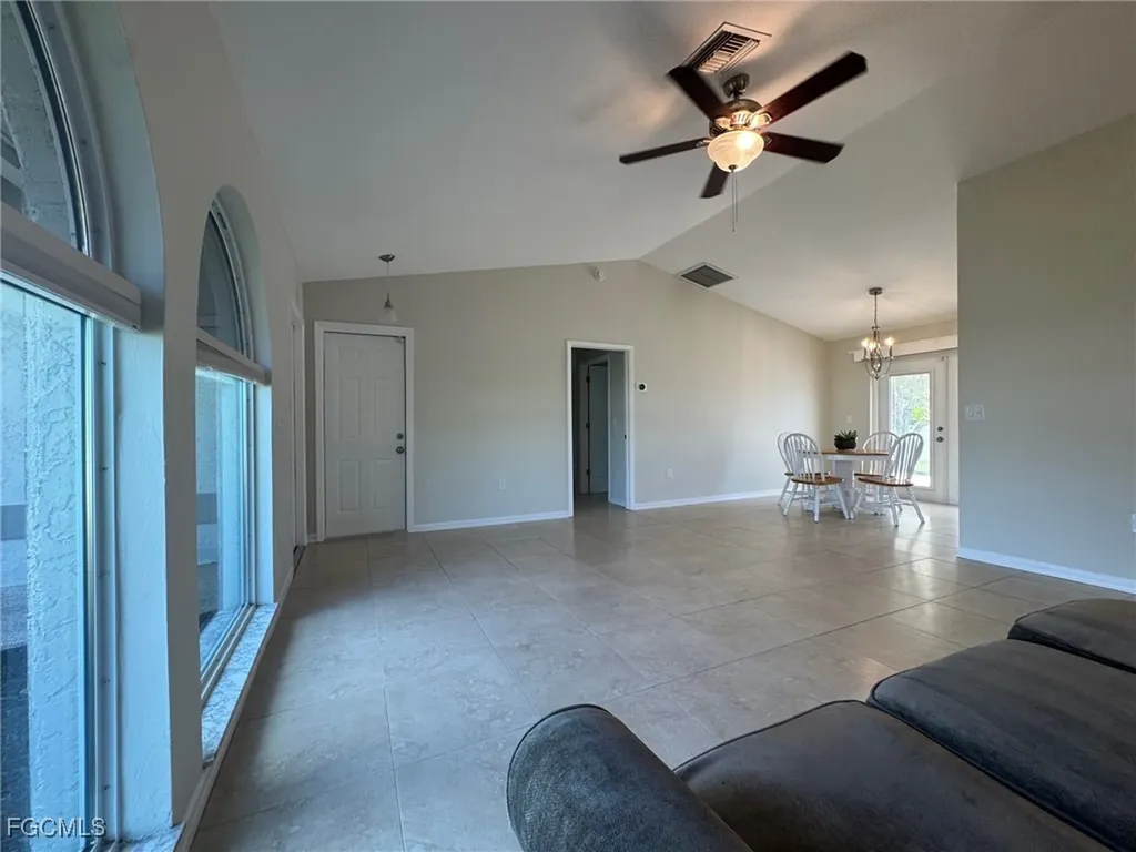 2910 Surfside Boulevard Cape Coral FL 33914