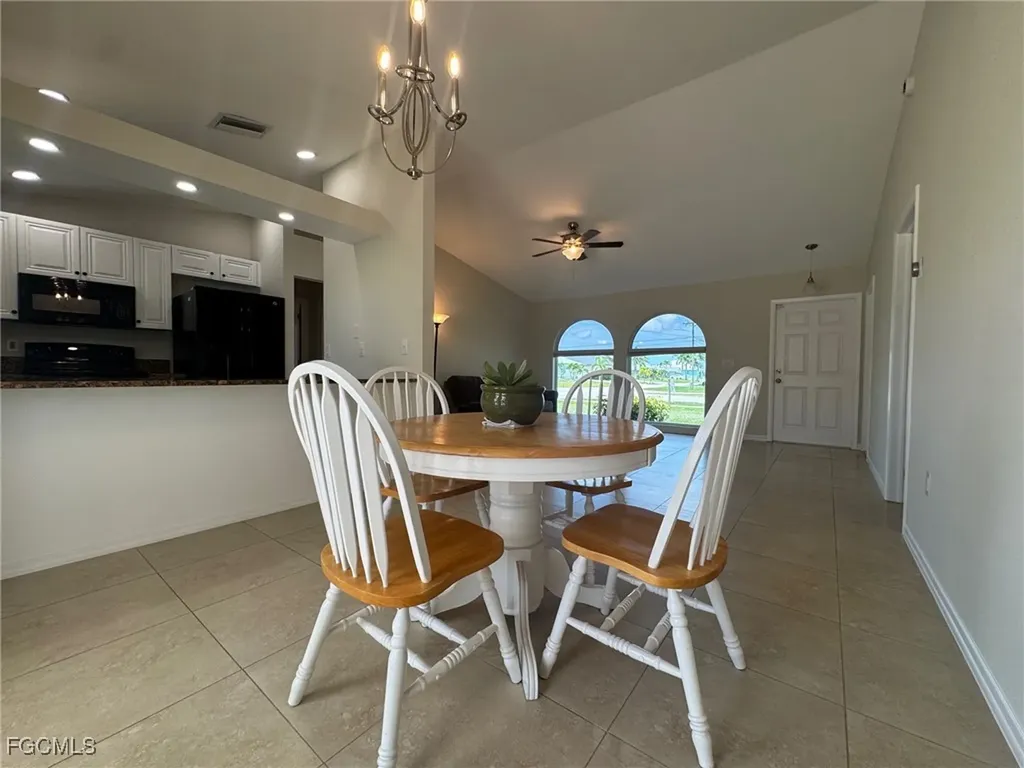 2910 Surfside Boulevard Cape Coral FL 33914