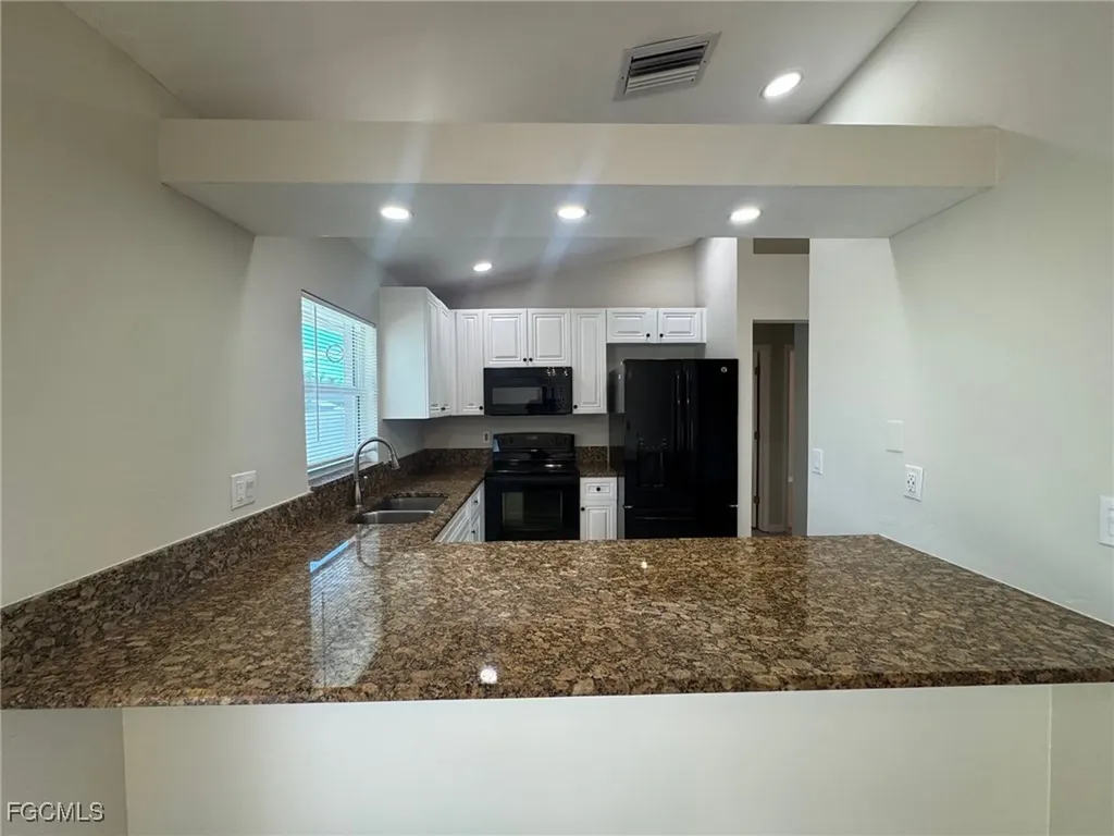 2910 Surfside Boulevard Cape Coral FL 33914