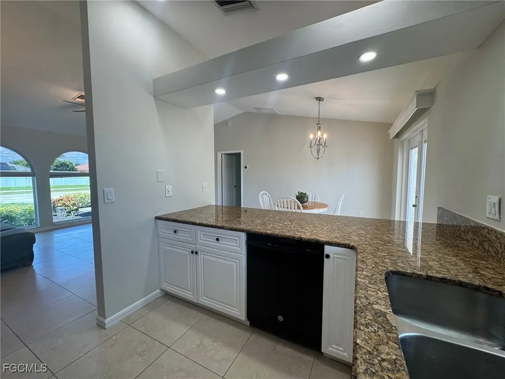 2910 Surfside Boulevard Cape Coral FL 33914