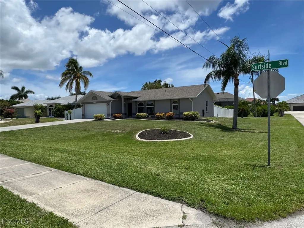 2910 Surfside Boulevard Cape Coral FL 33914