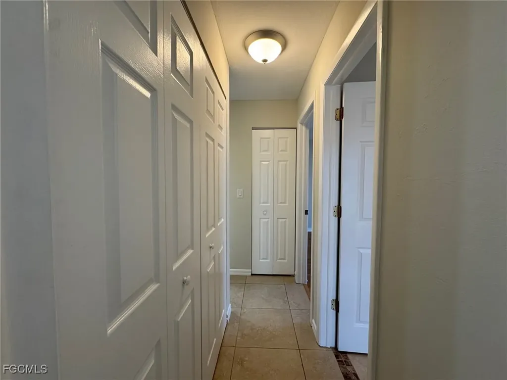 2910 Surfside Boulevard Cape Coral FL 33914