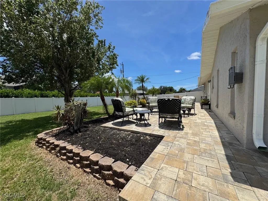 2910 Surfside Boulevard Cape Coral FL 33914