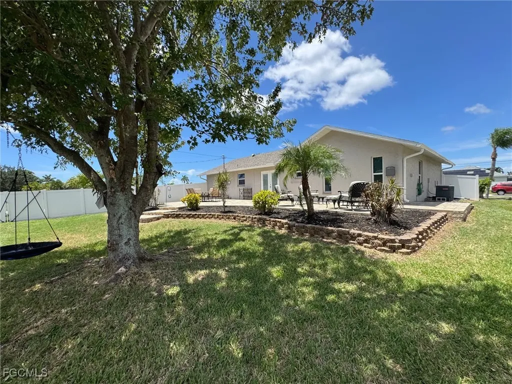 2910 Surfside Boulevard Cape Coral FL 33914