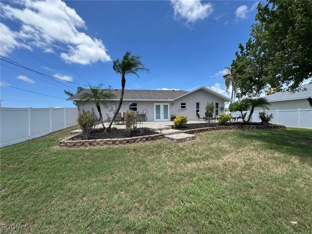 2910 Surfside Boulevard Cape Coral FL 33914