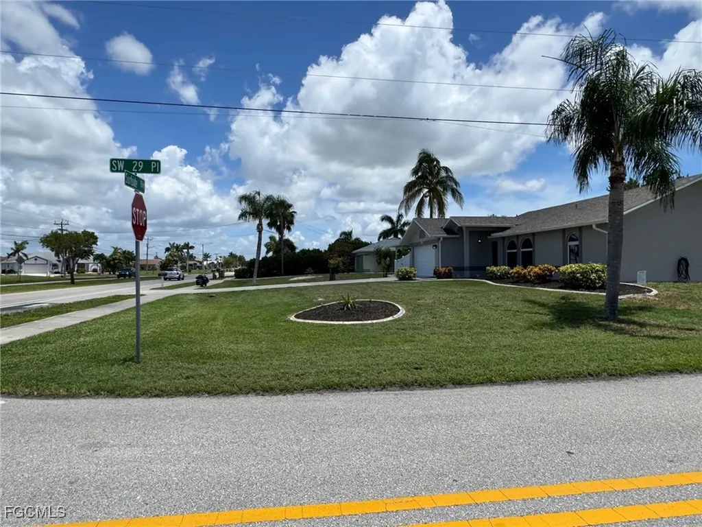 2910 Surfside Boulevard Cape Coral FL 33914