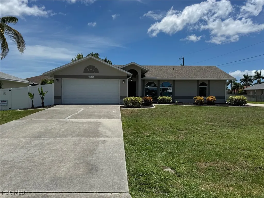 2910 Surfside Boulevard Cape Coral FL 33914