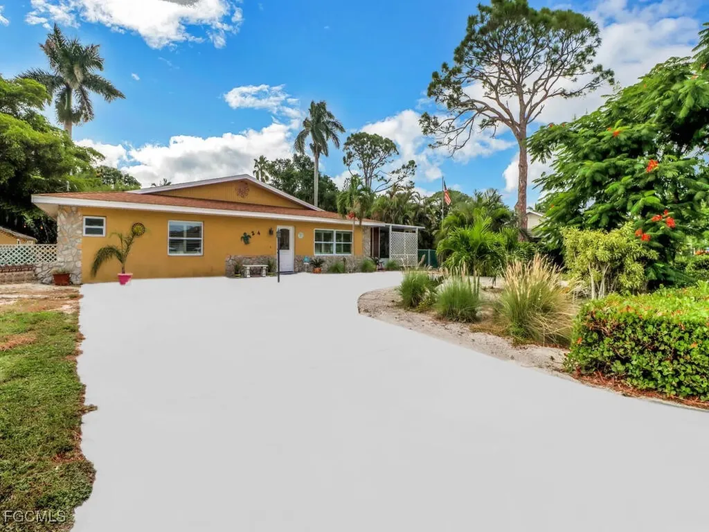 24 5th Street Bonita Springs FL 34134