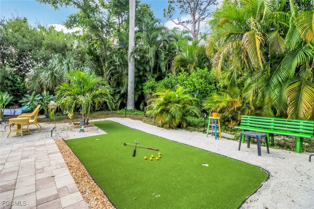 24 5th Street Bonita Springs FL 34134