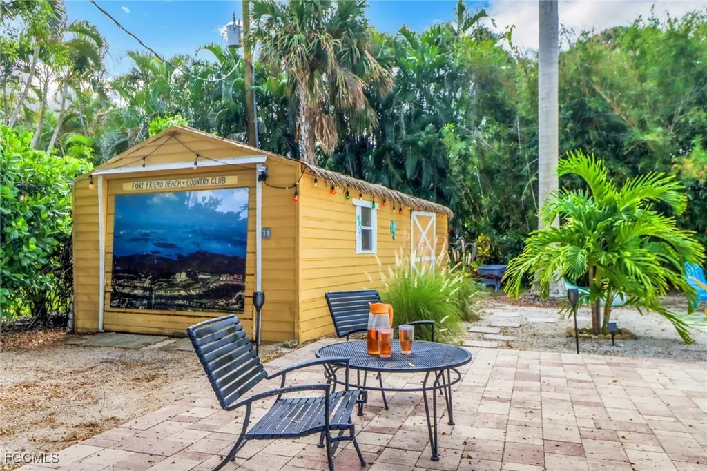 24 5th Street Bonita Springs FL 34134