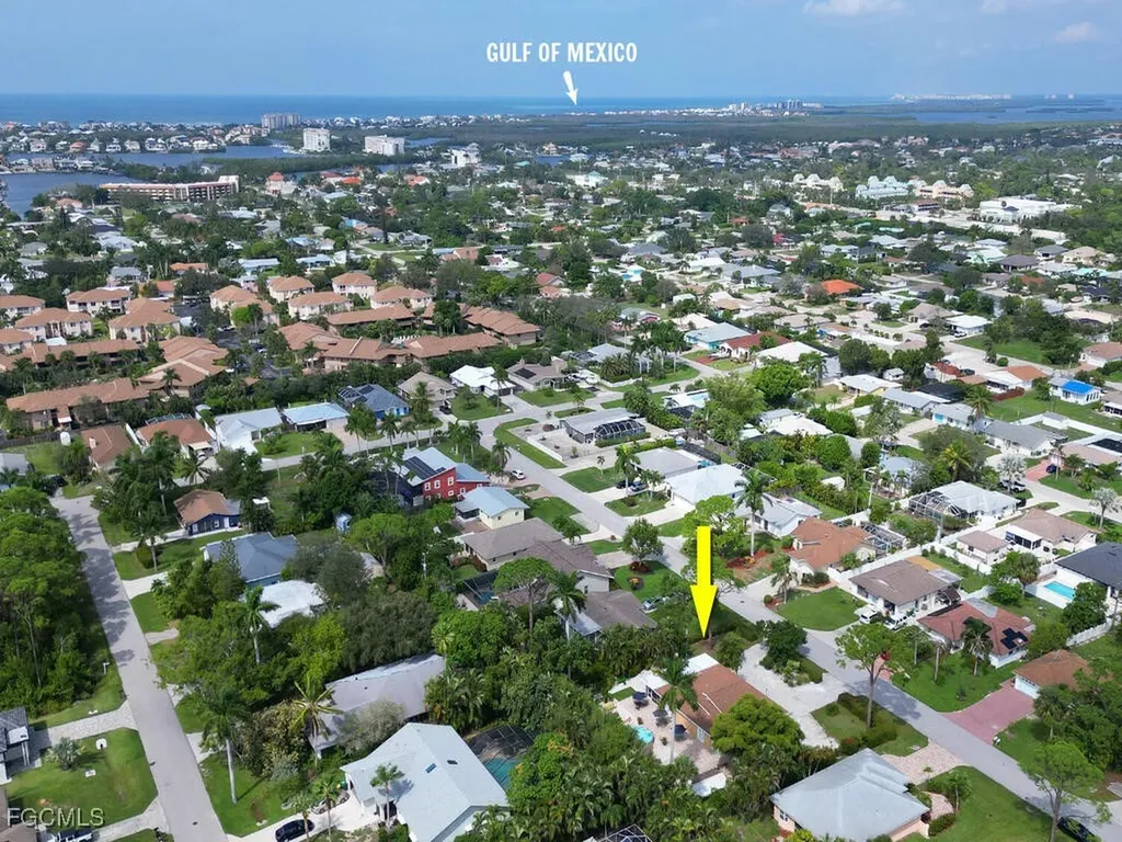 24 5th Street Bonita Springs FL 34134