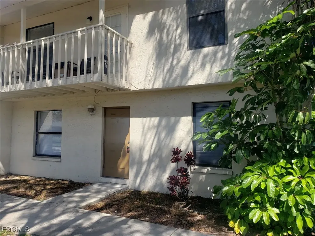 622 SE 13th Court Cape Coral FL 33990