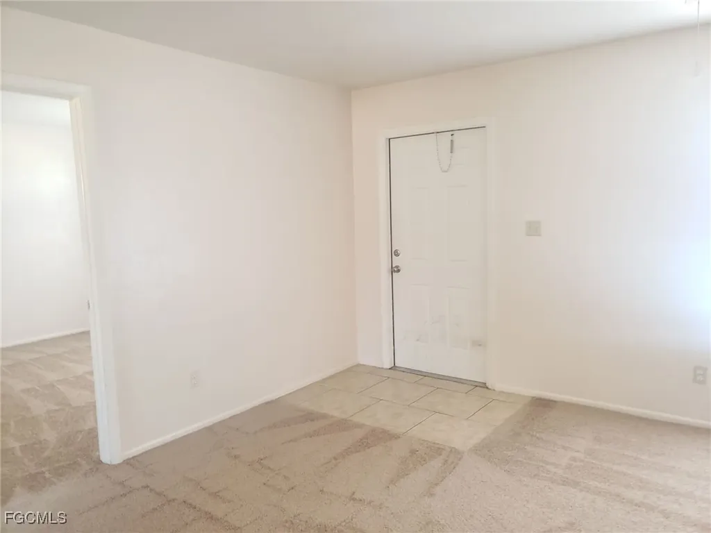 622 SE 13th Court Cape Coral FL 33990