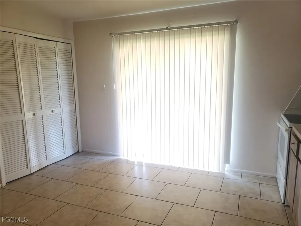 622 SE 13th Court Cape Coral FL 33990