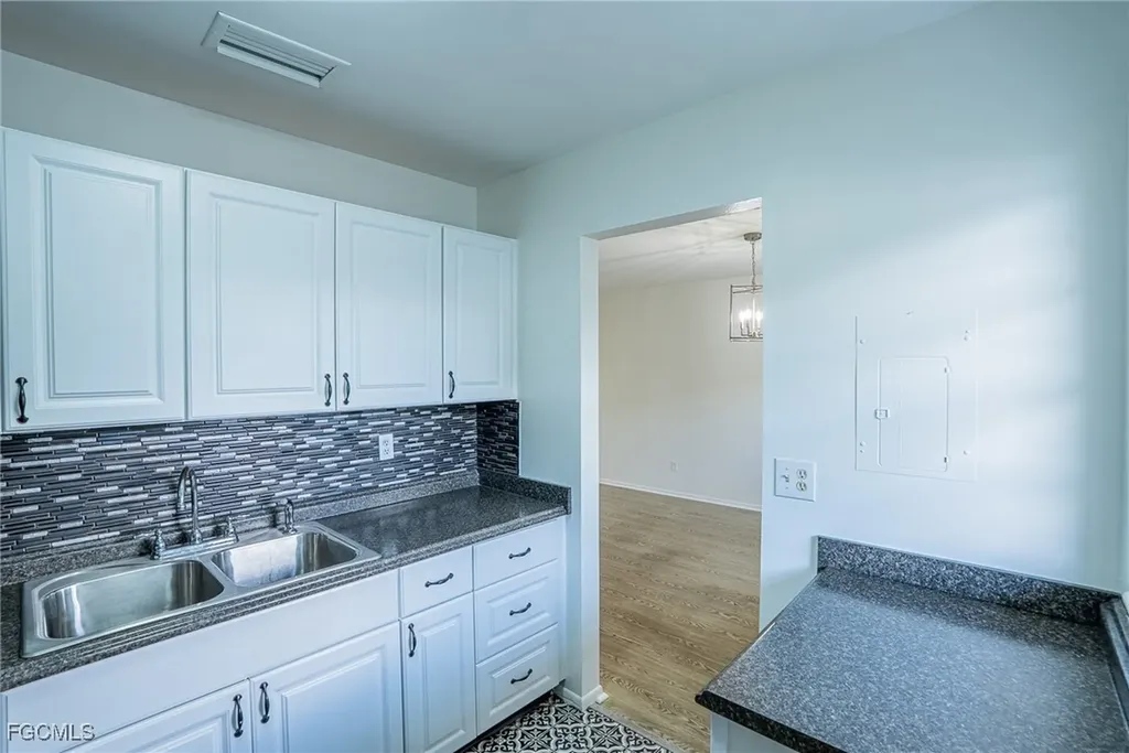 1503 Tropic Terrace North Fort Myers FL 33903