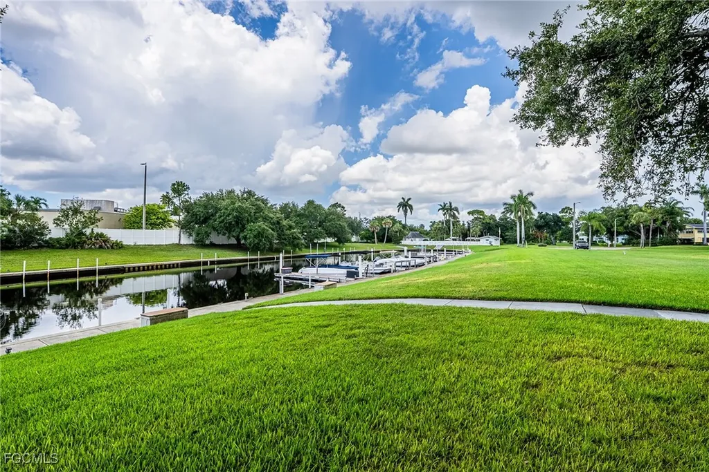 1503 Tropic Terrace North Fort Myers FL 33903