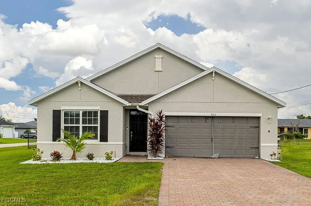 303 NE 6th Street Cape Coral FL 33909