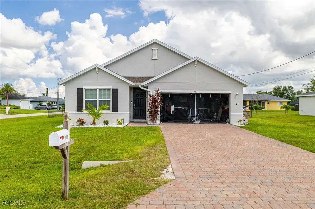 303 NE 6th Street Cape Coral FL 33909