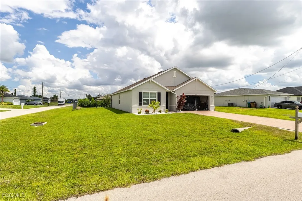 303 NE 6th Street Cape Coral FL 33909