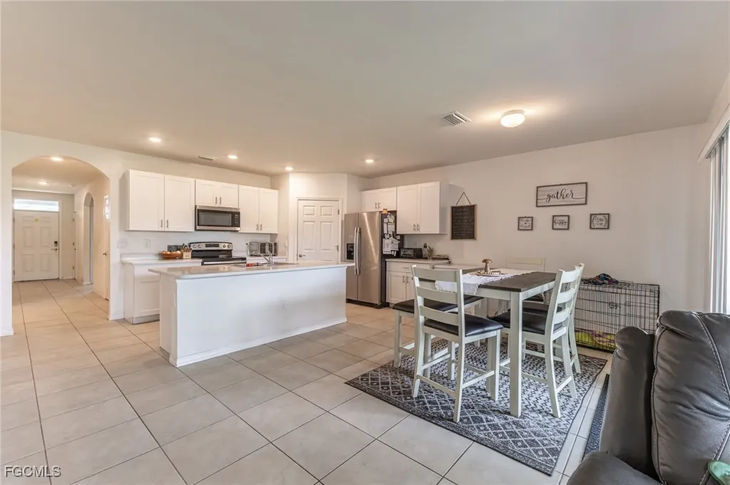 303 NE 6th Street Cape Coral FL 33909