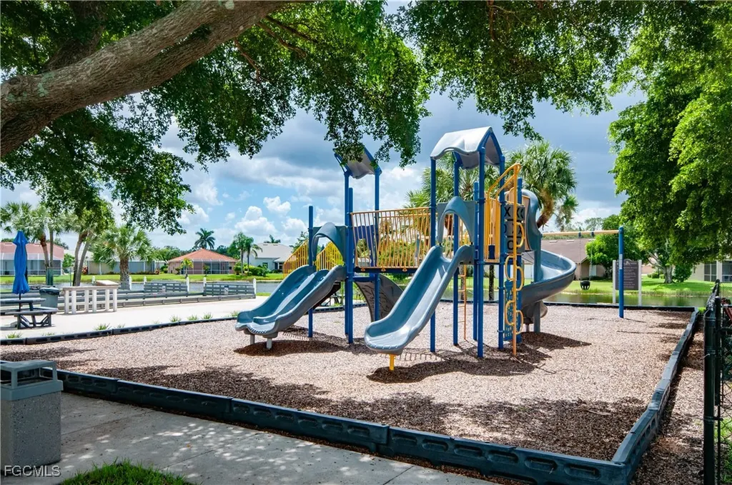 8231 Arborfield Court Fort Myers FL 33912
