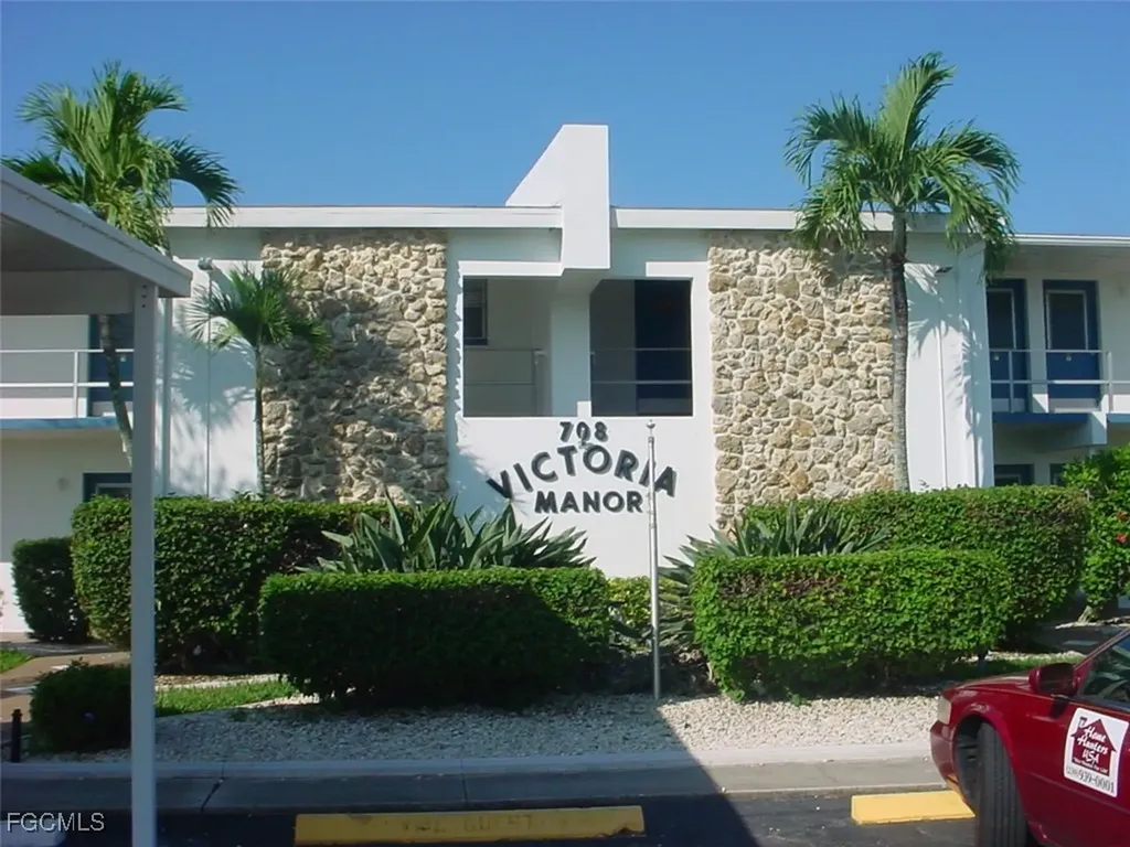 708 Victoria Drive Cape Coral FL 33904