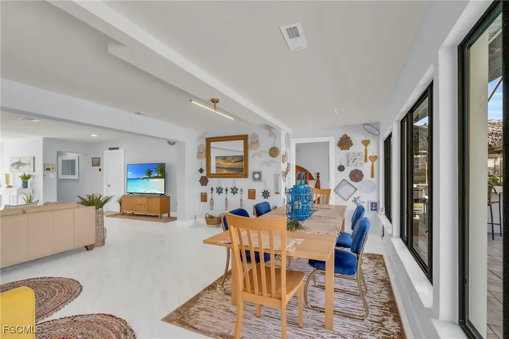 1443 Windsor Court Cape Coral FL 33904