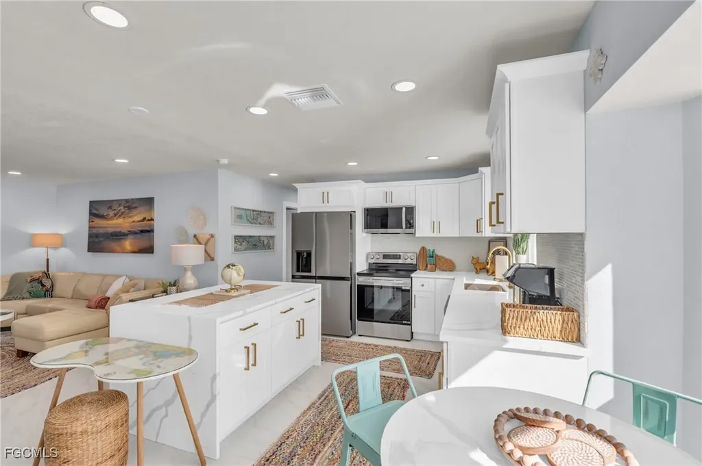 1443 Windsor Court Cape Coral FL 33904