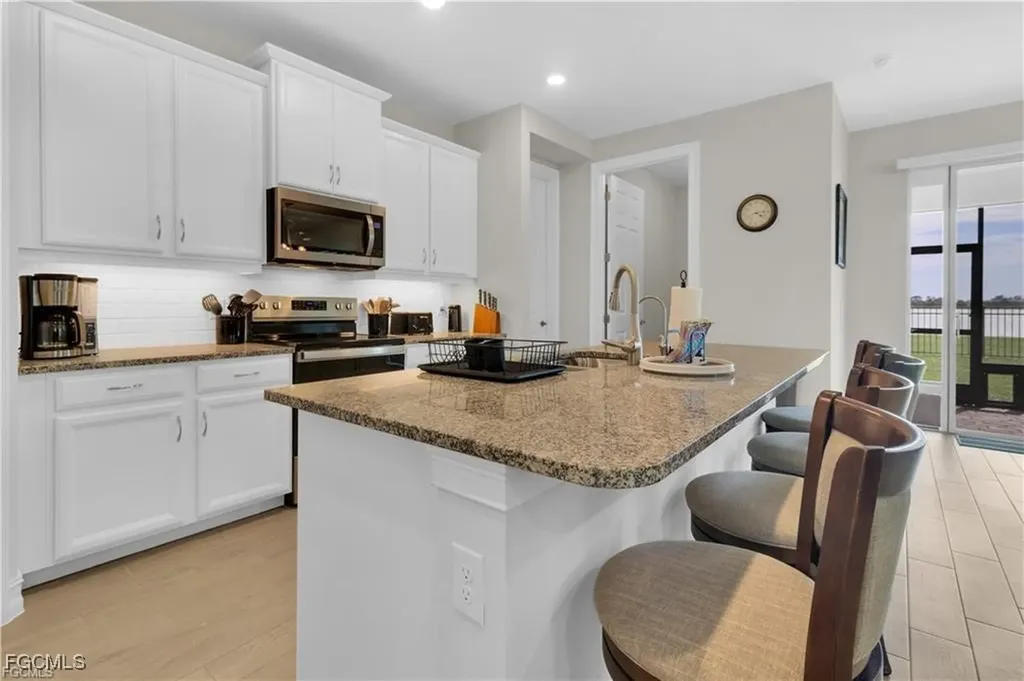 872 Stonewater Lake Terrace Cape Coral FL 33993