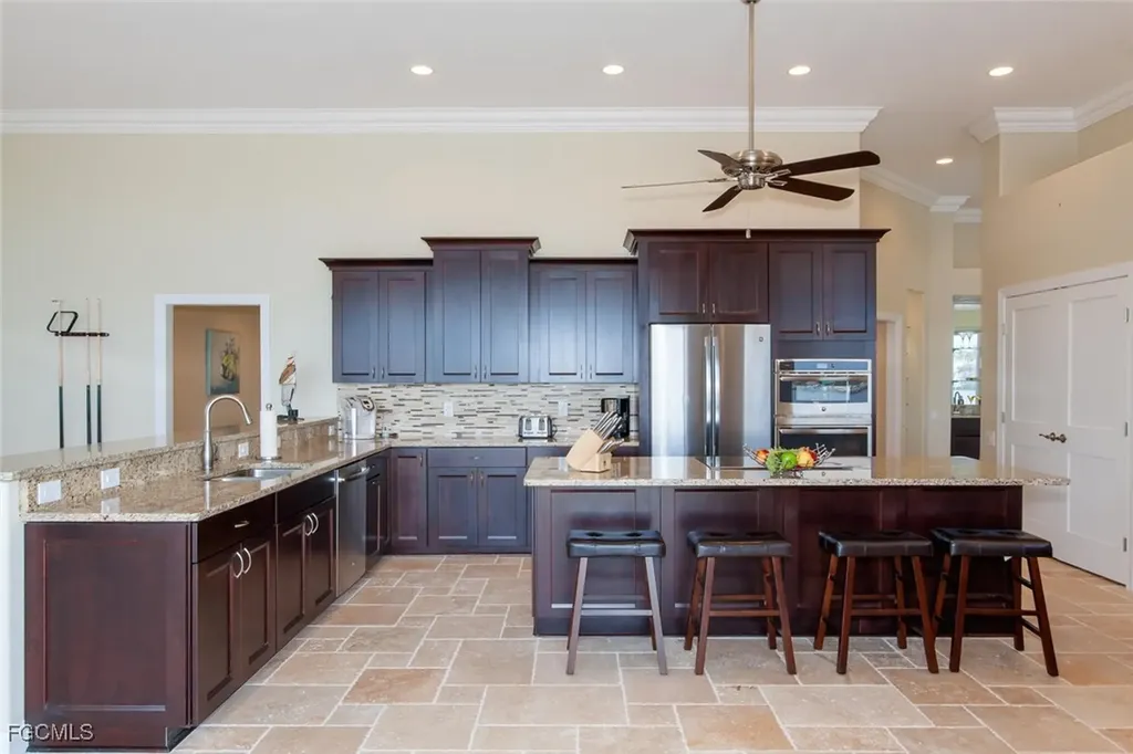 4902 SW 5th Place Cape Coral FL 33914