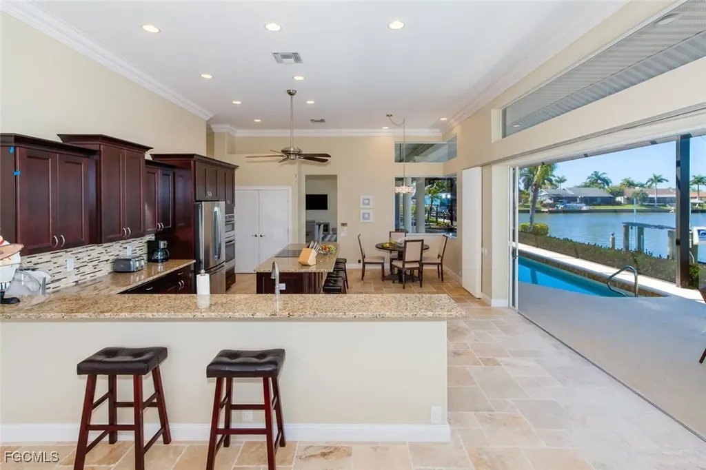 4902 SW 5th Place Cape Coral FL 33914