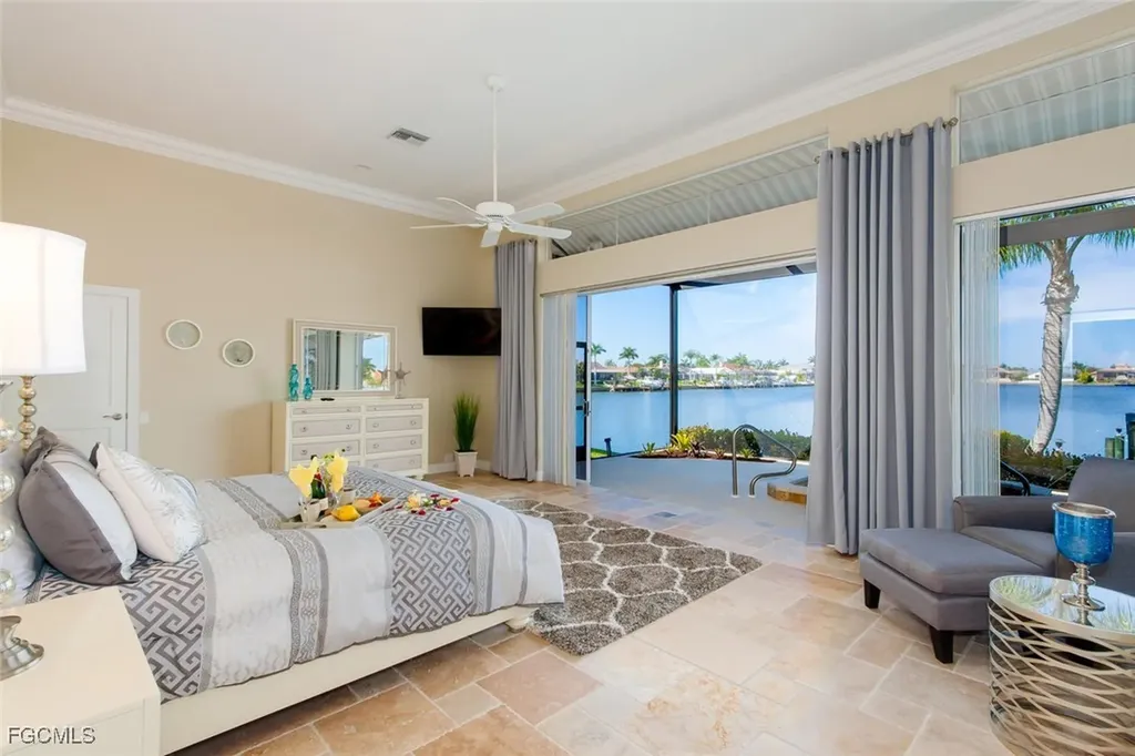 4902 SW 5th Place Cape Coral FL 33914