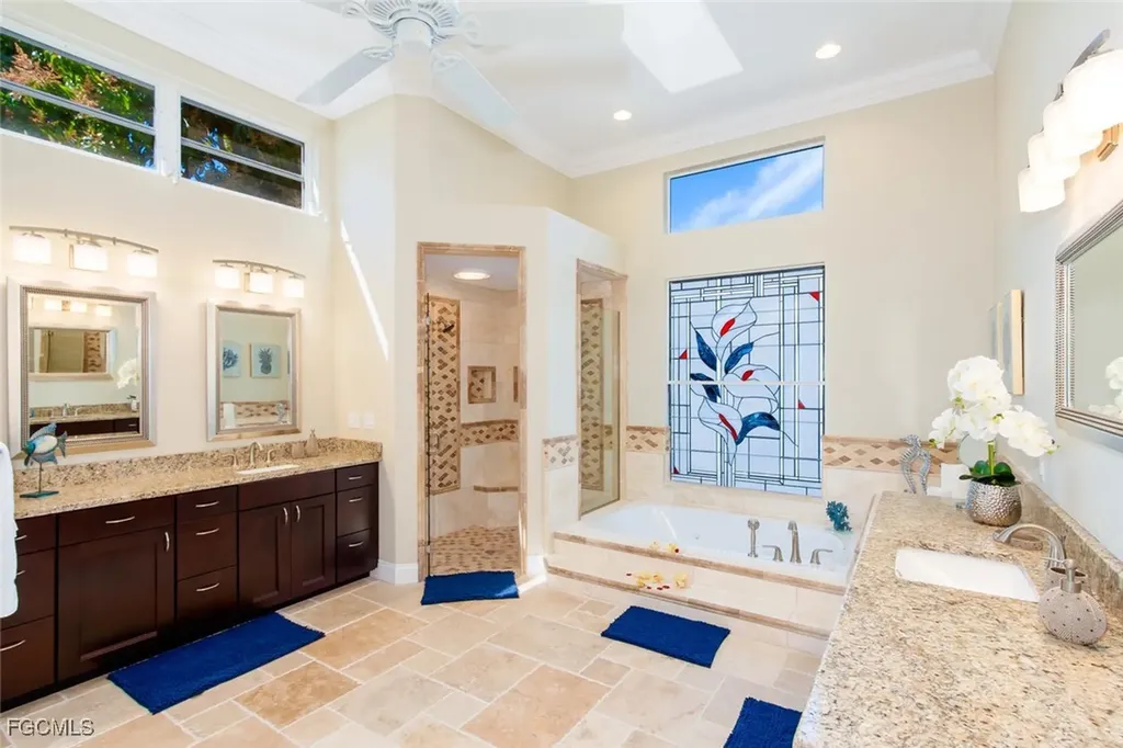 4902 SW 5th Place Cape Coral FL 33914