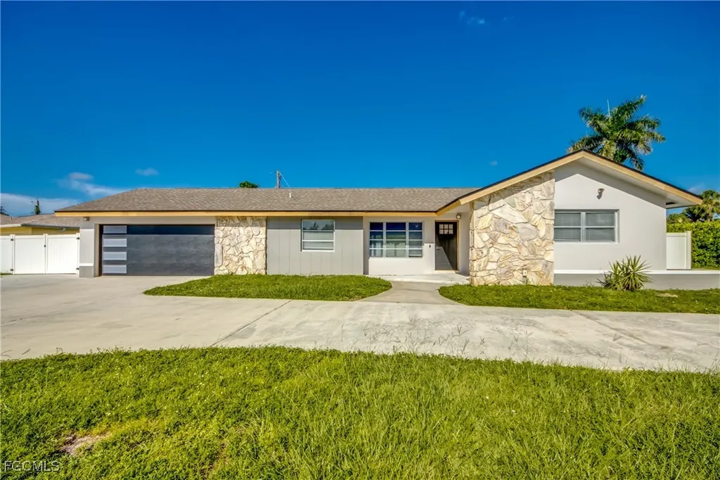 5020 Westminster Drive Fort Myers FL 33919