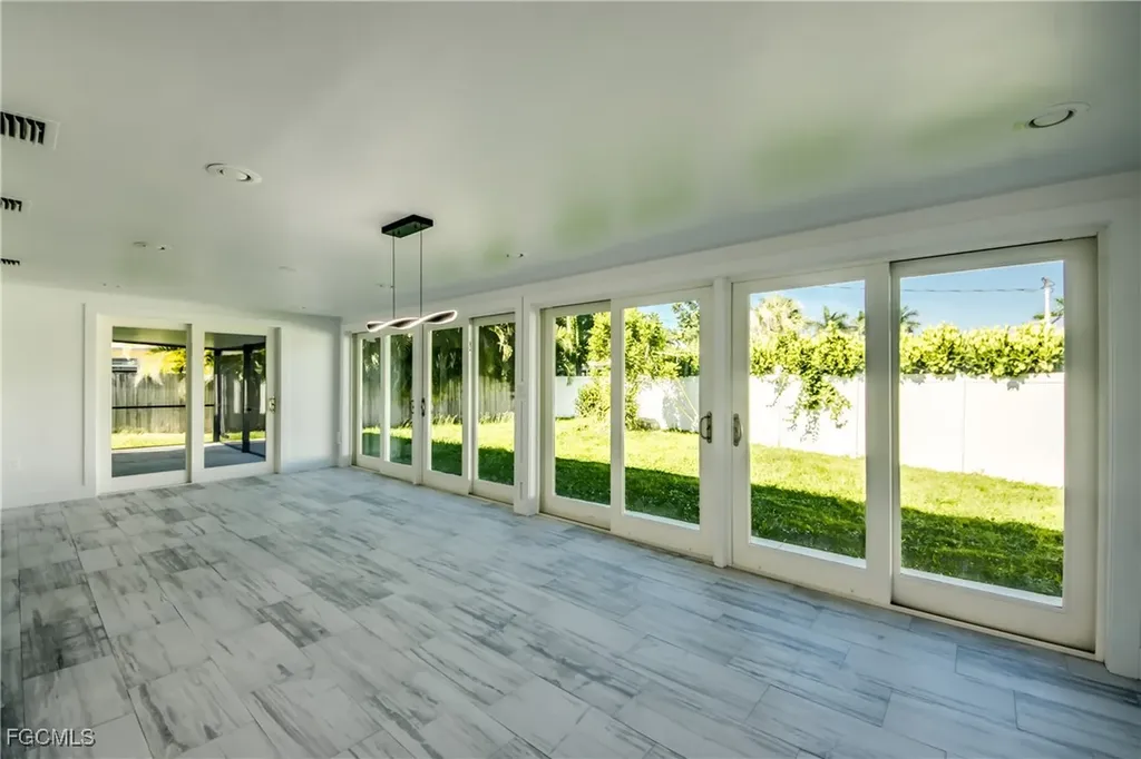 5020 Westminster Drive Fort Myers FL 33919